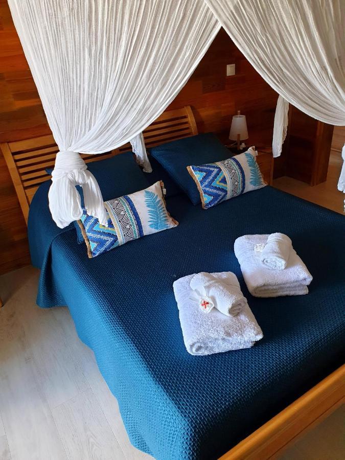 Gite 4 Etoiles, La Vieille Sucrerie St Claude Guadeloupe, Jacuzzi Spa Privatif, Vue Exceptionnelle Sur La Mer Des Caraibes باس تير المظهر الخارجي الصورة